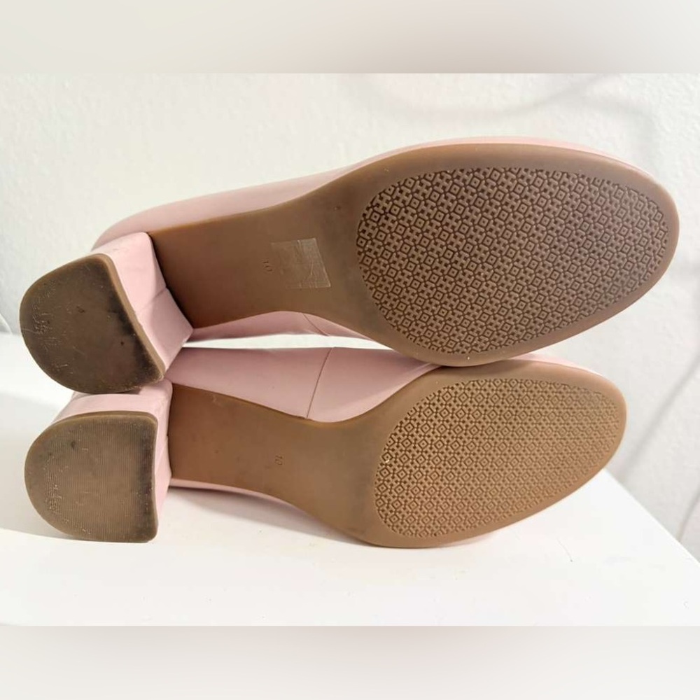 Tory Burch Pink Block Heel Shoes - Picture 9 of 10